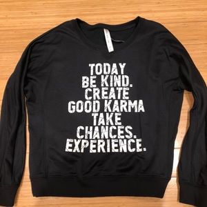 EUC Lorna Jane crew neck sweatshirt